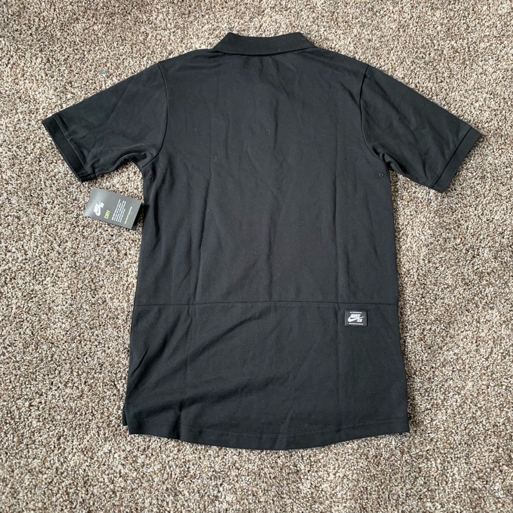 Brand New Men’s Nike SB Polo DriFit Shirt - Picture 4 of 7